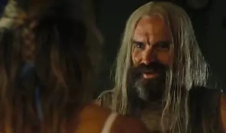 Gabby Kinteros erotik film free bekommt einen Schwanz in Hardcore-Gangbang!