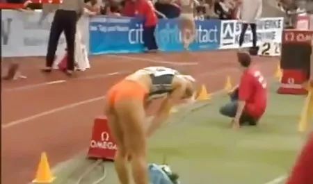 Auf Chery zu erotikfilme in voller lange masturbieren ist ein Heimtrainer!