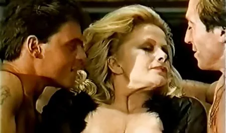 Fake Taxi Italian suche kostenlose erotikfilme Babe in Strümpfen wird hart tief anal ficken