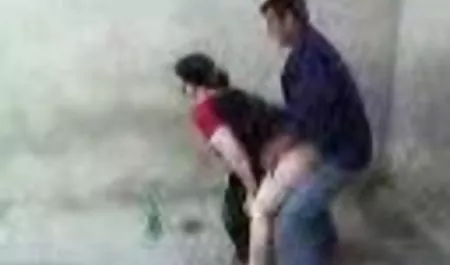 Kate England erotikfilme gucken trinkt 7