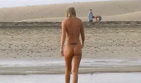 Mia Malkova schluckt die erotische pornofilme Zusammenstellung