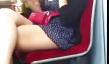 Die heiße Mutter deines Freundes kann nicht aufhören, deine Eier zu kosten lose erotik filme lutschen 4K