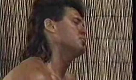 Brünette erotikfilme frei genießt Französisch