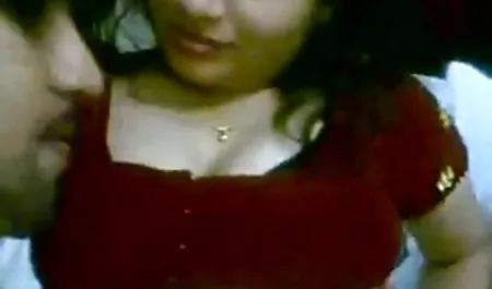 Barbara Kämpfer an einem See in der Stadt Idroland - deutsche erotikfilme kostenlos