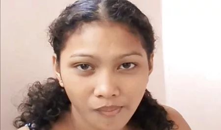 4 - zierliche Brünette Lucy Puppe erotikfilme online stream twerking