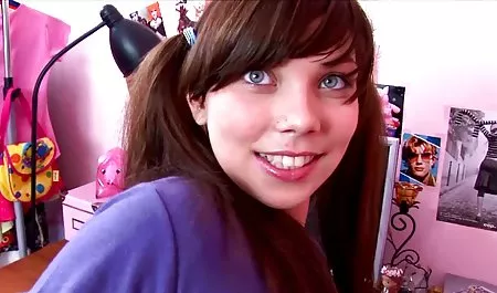 Zwei heiße blonde Huren lecken sich kostenlose sex filme zum anschauen gegenseitig die Muschi