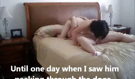 Schlanke schwarze Babe saugt erotikfilme kostenlos gucken einen großen Schwanz