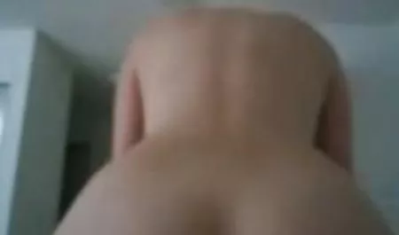 Sie erschossen seinen kleinen Körper als Kerl kostenlose sex filne