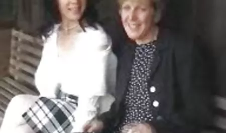 Alter Mann schmeckt saftige Muschi legale kostenlose erotikfilme des blonden Studenten