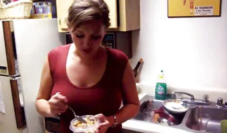 Der kleine erotikfilme gratis Westhimmel fickt den Freund seiner Schwester