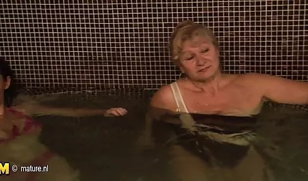 Eine schöne Blondine wird von kostenlose erotikfilme fur frauen einem fetten Alien gefickt