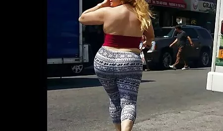 Sexy Ebenholz nimmt zwei kostenlose erotische sexfilme große Schwänze auf