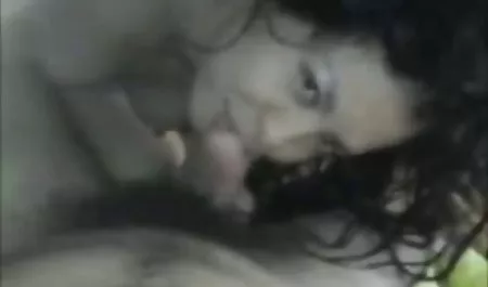 Japanische Schlampe auf der private erotikfilme Couch - Teil