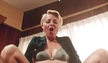 Lesben kostenlose erotikfilme in hd Strapon Dreier