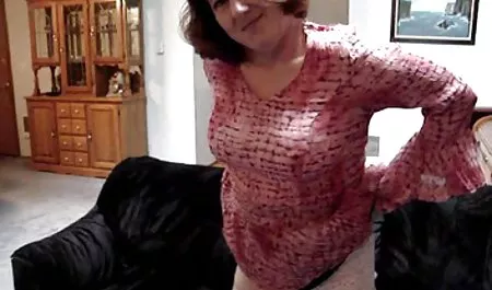 Zwei sexy Girls gehen nackt spazieren erotische fickfilme und werden gefickt