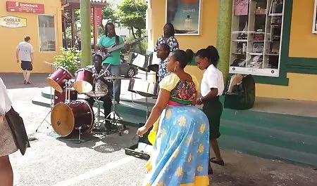 Sexy Liebesglück saugt kostenfreie erotikfilme meinen Schwanz